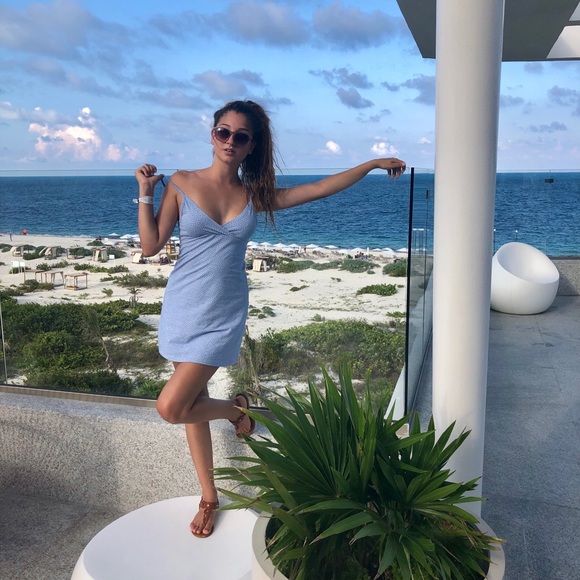 Meet your Posher, Kat - Picture 1 of 3